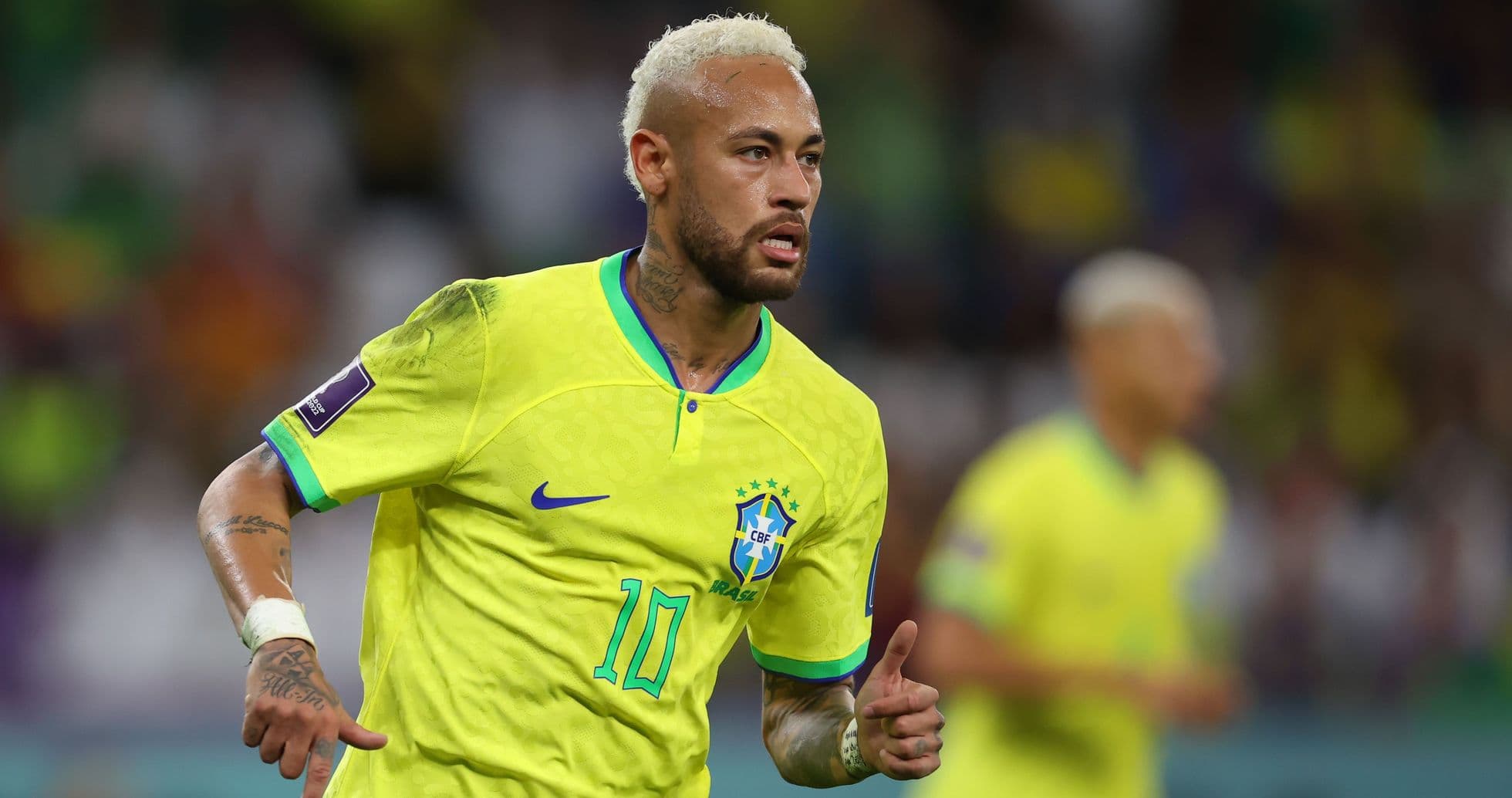 Neymar en acción durante un partido con Brasil