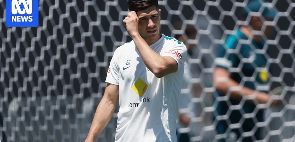 Jugador durante sesión de entrenamiento en la portería