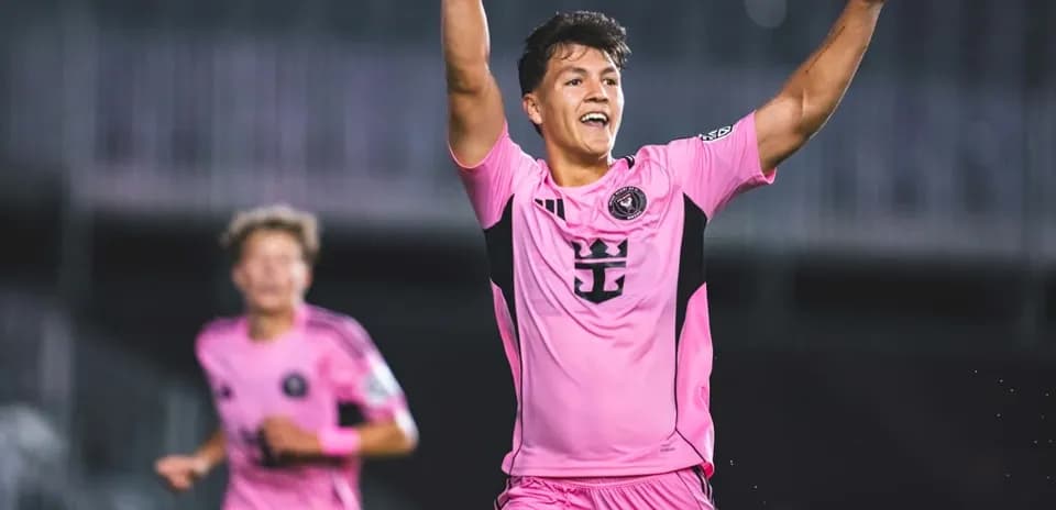 Jugador de Inter Miami II celebra un gol
