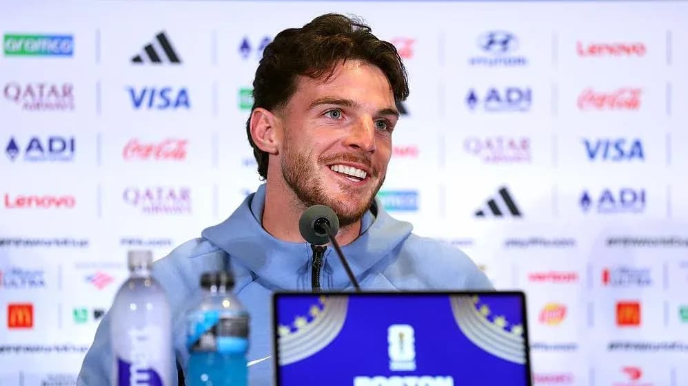 Jugador hablando en una conferencia de prensa