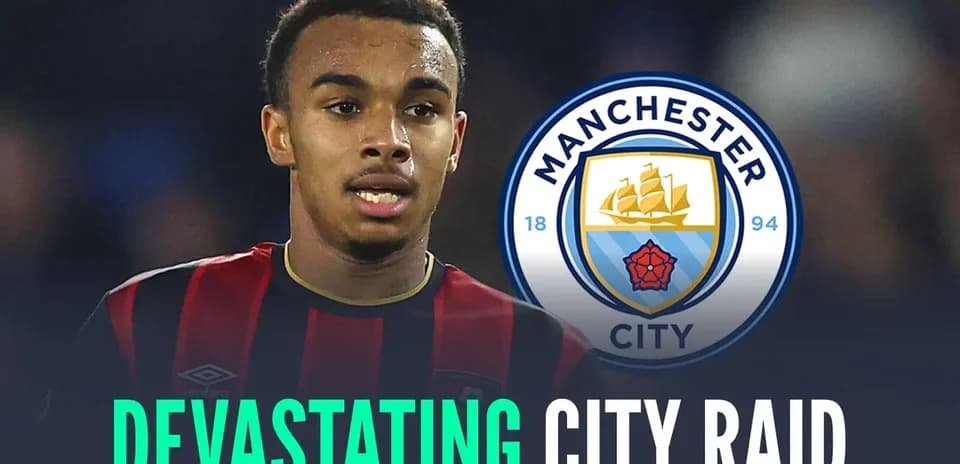 Jugador de Bournemouth con escudo de Manchester City