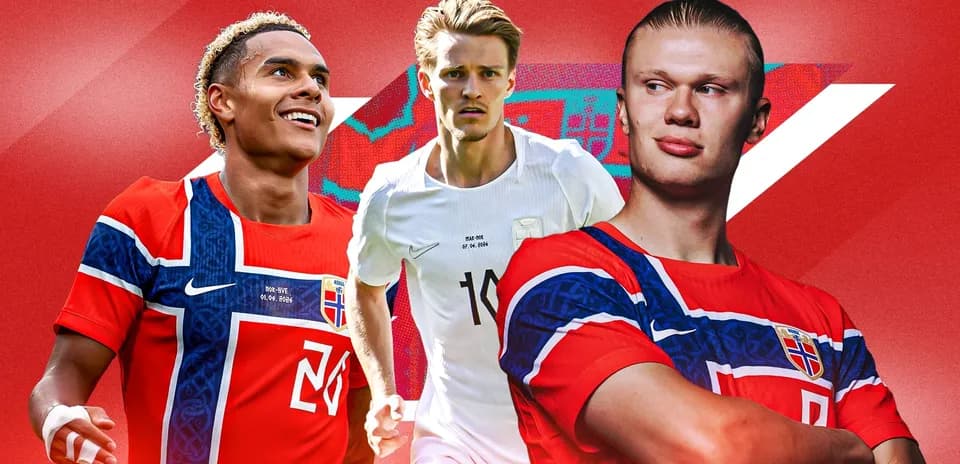 Jugadores de Noruega en uniformes de fútbol