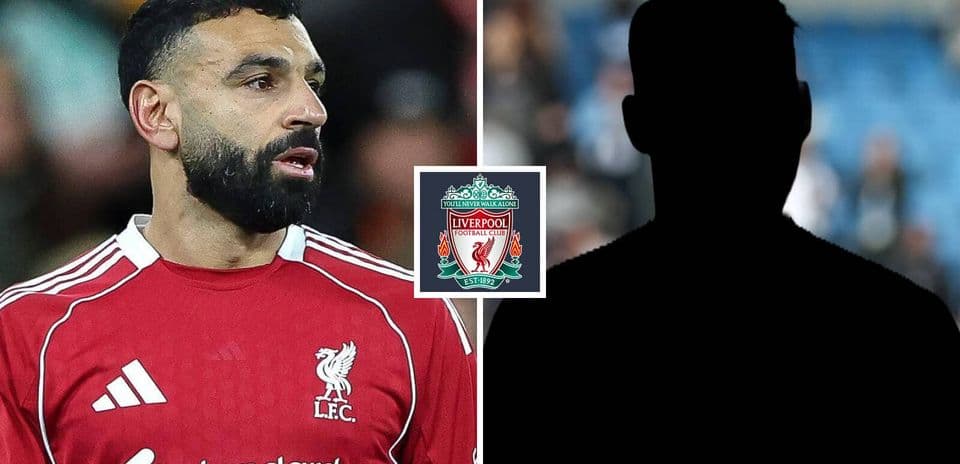 Mohamed Salah en camiseta de Liverpool junto a silueta
