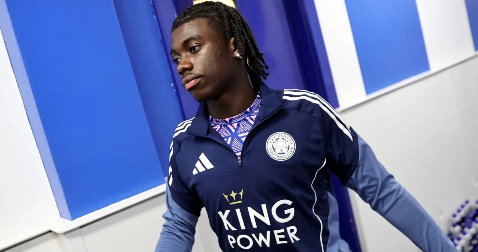 Jugador de Leicester City en vestuario antes del partido