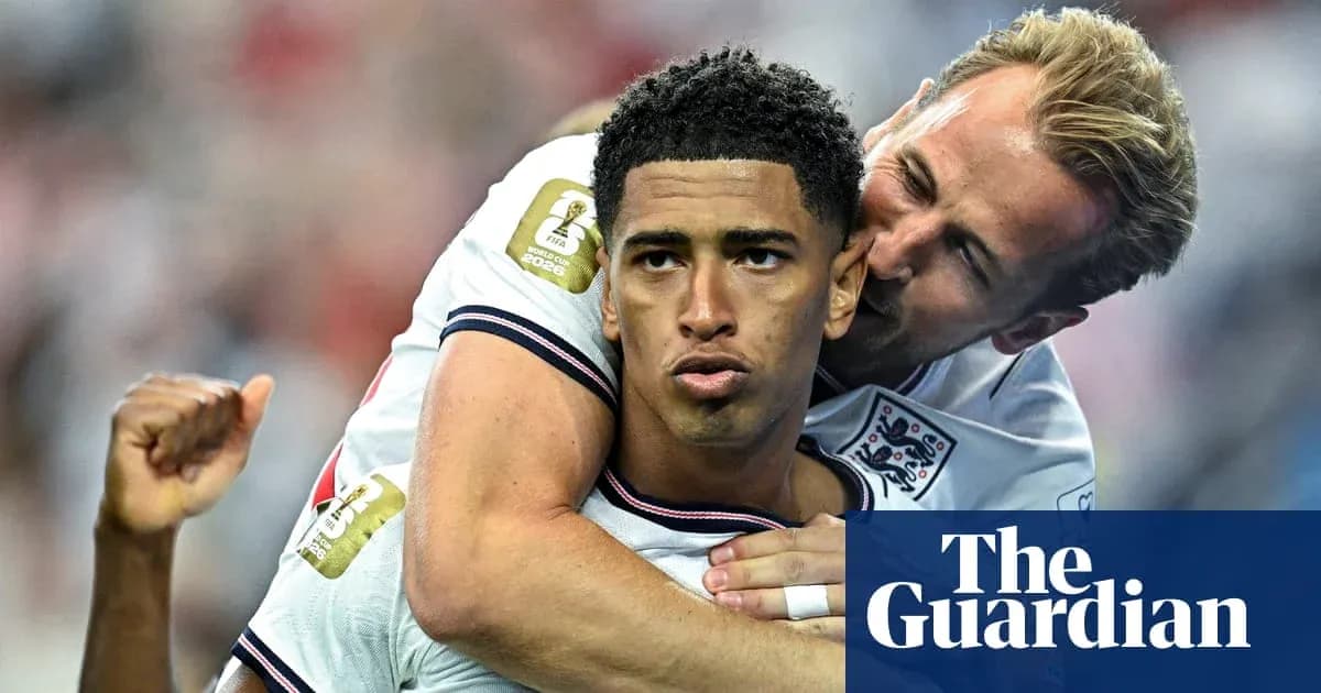 Jugadores de Inglaterra celebrando un gol en partido