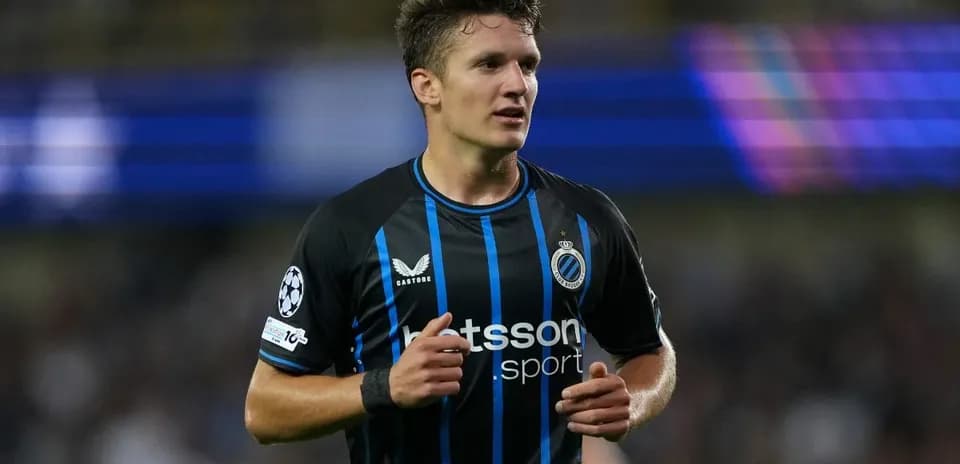 Jugador de Club Brugge en partido de Champions League