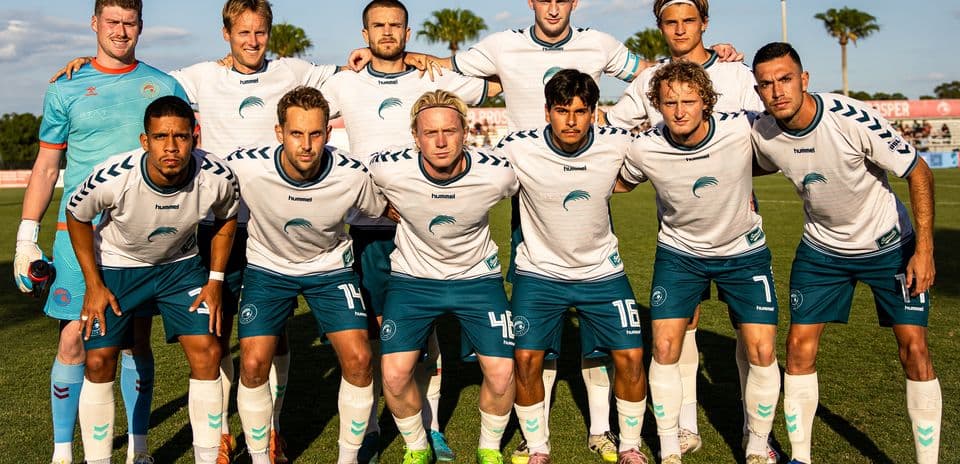 Equipo de Naples antes del partido