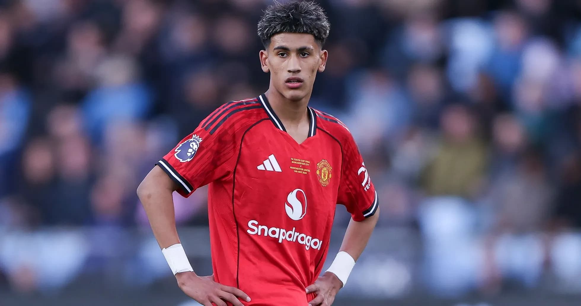 Jugador de Manchester United en partido juvenil