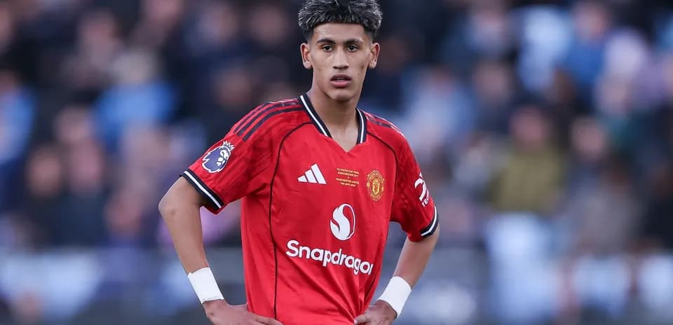 Jugador de Manchester United en partido juvenil