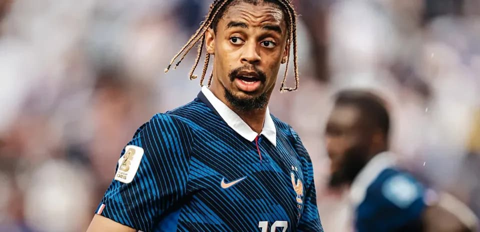 Jugador de Francia en uniforme durante el partido