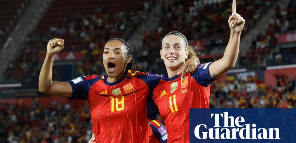 Jugadoras de España celebrando un gol en el estadio