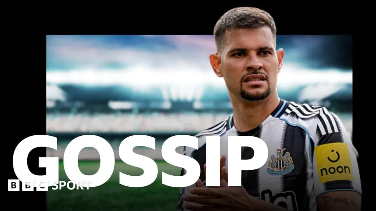Jugador de Newcastle con camiseta y brazalete de capitán