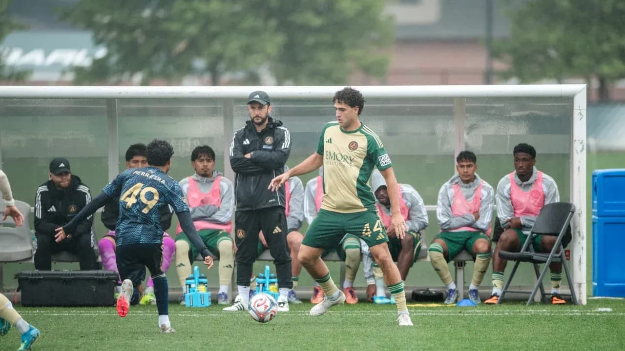 Jugador de Atlanta United II en acción
