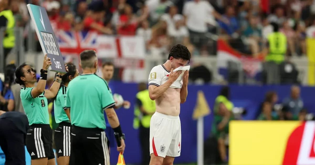 Jugador de Inglaterra se prepara para ser sustituido