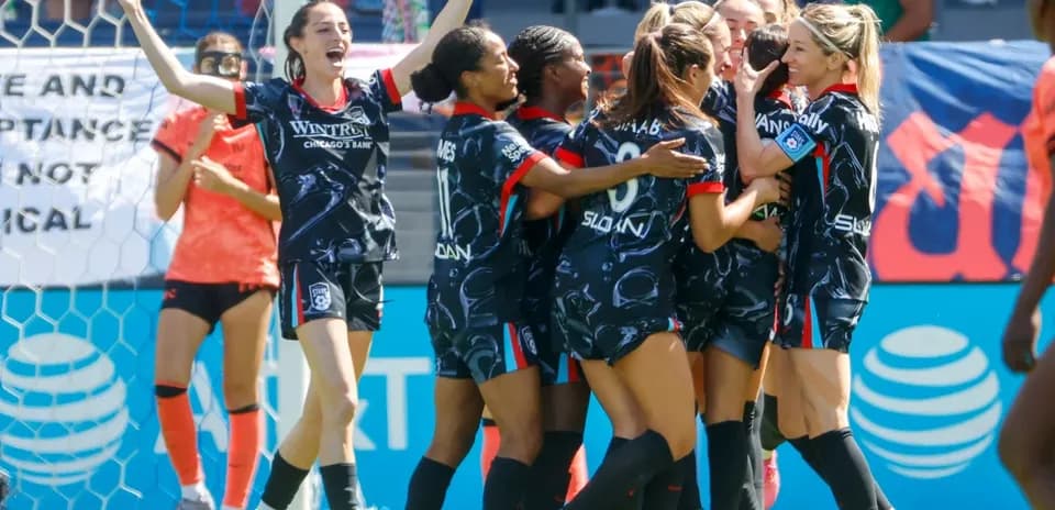 Jugadoras del Chicago Red Stars celebrando un gol