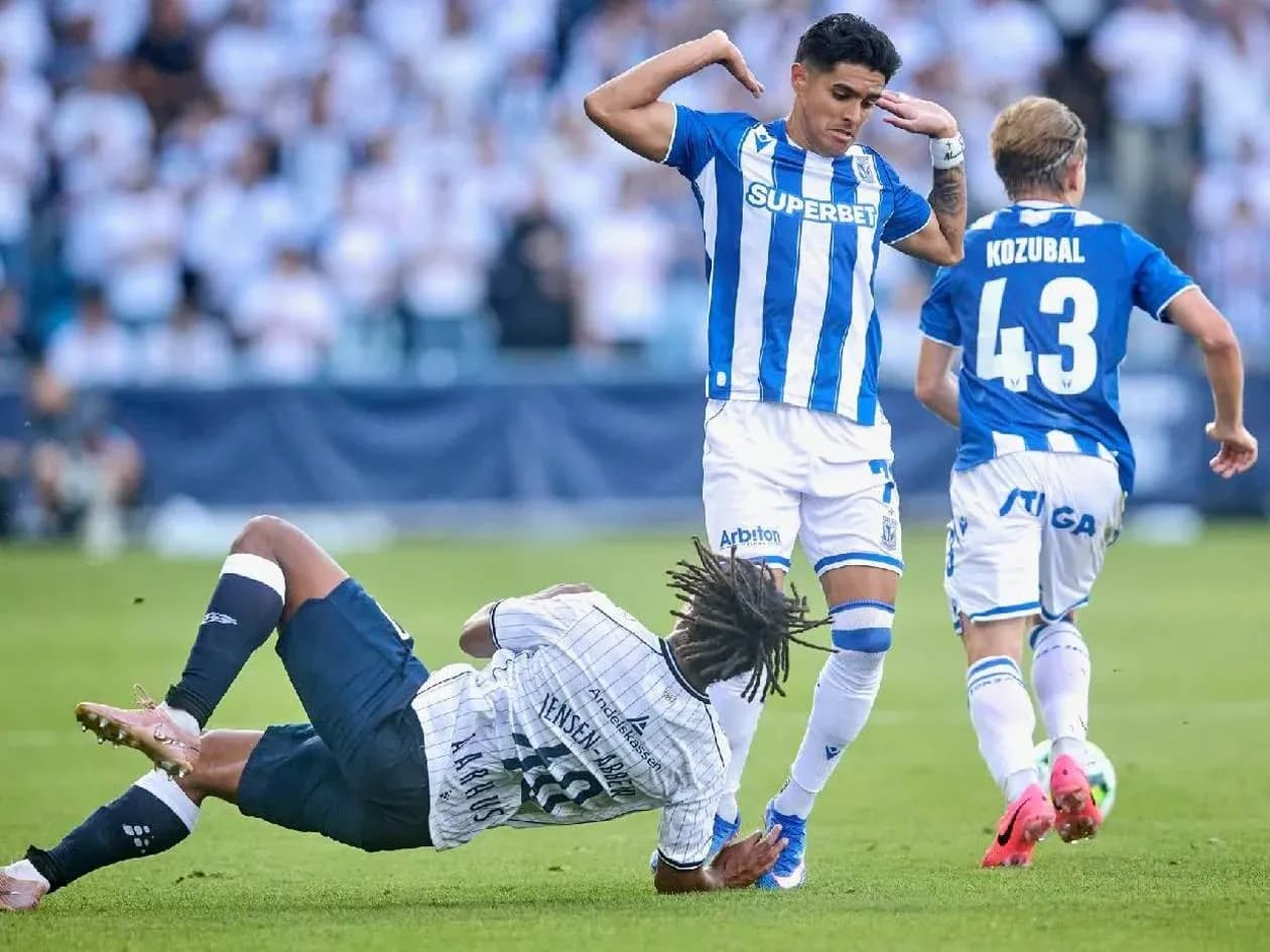 Acción de Aarhus contra Lech Poznan en partido