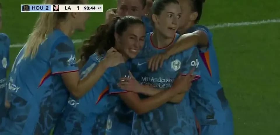 Jugadoras de Houston Dash celebrando un gol