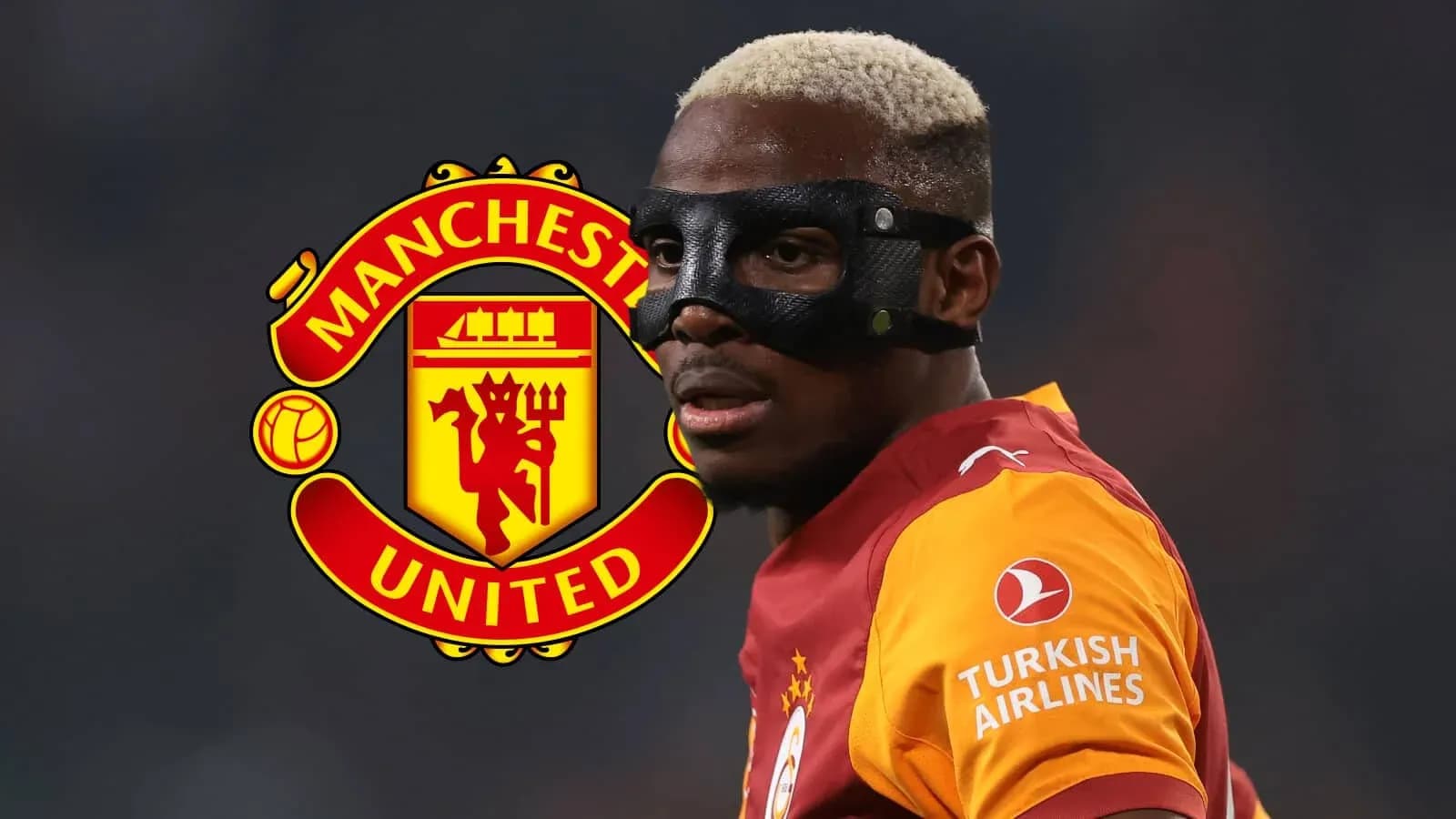 Jugador con máscara en camiseta de Galatasaray