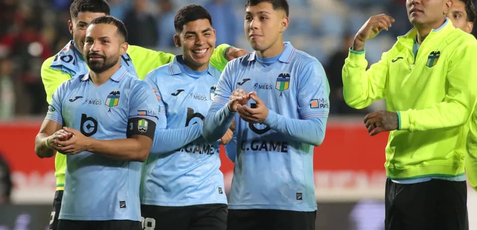 Jugadores de Universidad de Concepción celebrando