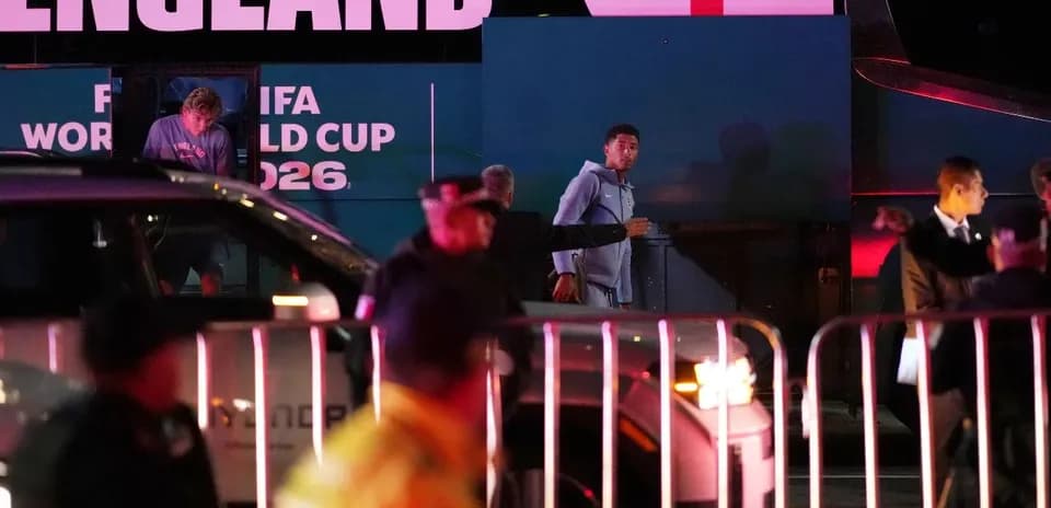 Jugadores de Inglaterra llegando a la Copa Mundial 2026