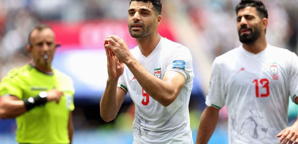 Análisis VAR en el Mundial: ¿Por qué anularon el gol de Irán? ¿Fue justa la roja a Ngoy?