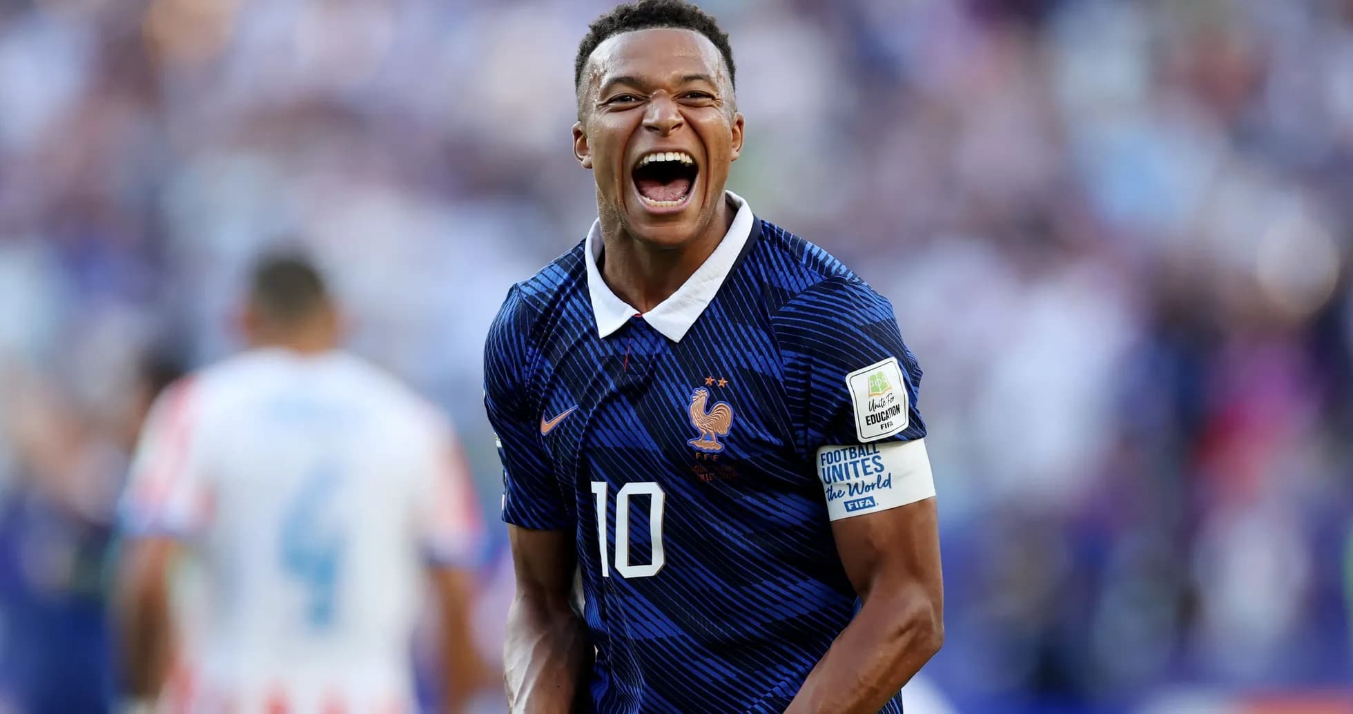 Jugador de Francia celebrando un gol en el partido Jugador de Francia celebrando un gol en el partido