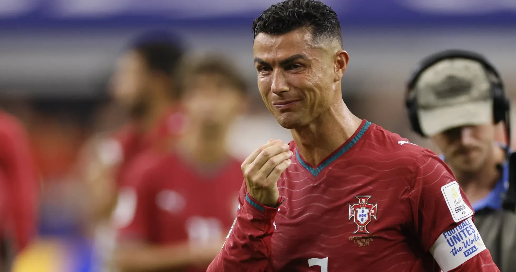 Cristiano Ronaldo en partido con Portugal, gesto de emoción Cristiano Ronaldo en partido con Portugal, gesto de emoción