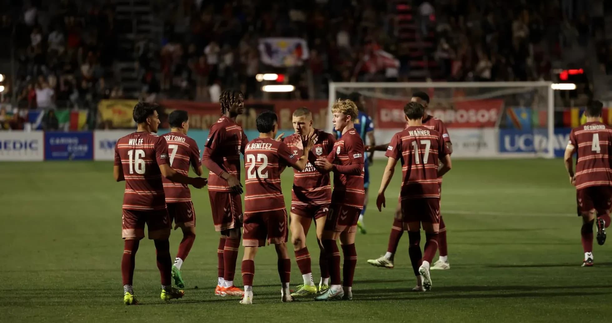 Jugadores del Sacramento Republic celebrando un gol Jugadores del Sacramento Republic celebrando un gol