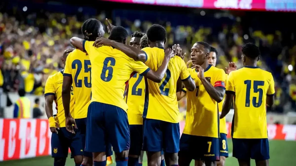 Jugadores de Ecuador celebrando un gol Jugadores de Ecuador celebrando un gol