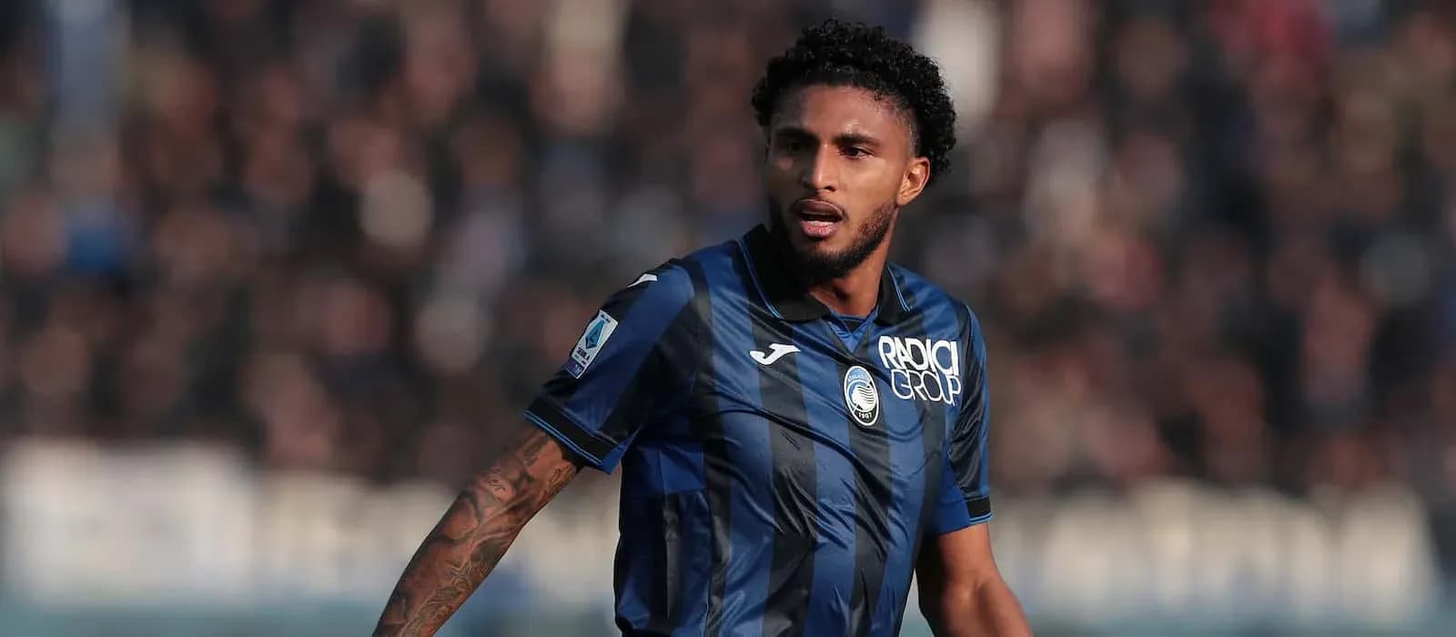 Jugador de Atalanta en acción durante un partido Jugador de Atalanta en acción durante un partido