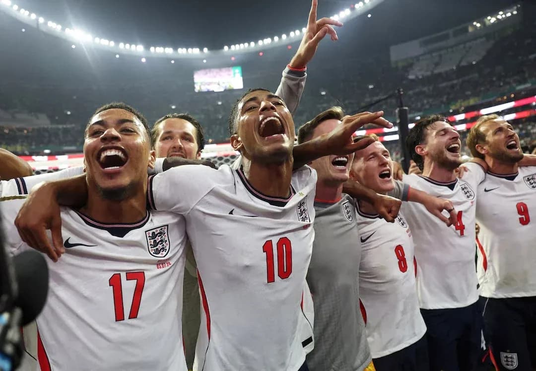 Jugadores de Inglaterra celebrando en el estadio Jugadores de Inglaterra celebrando en el estadio