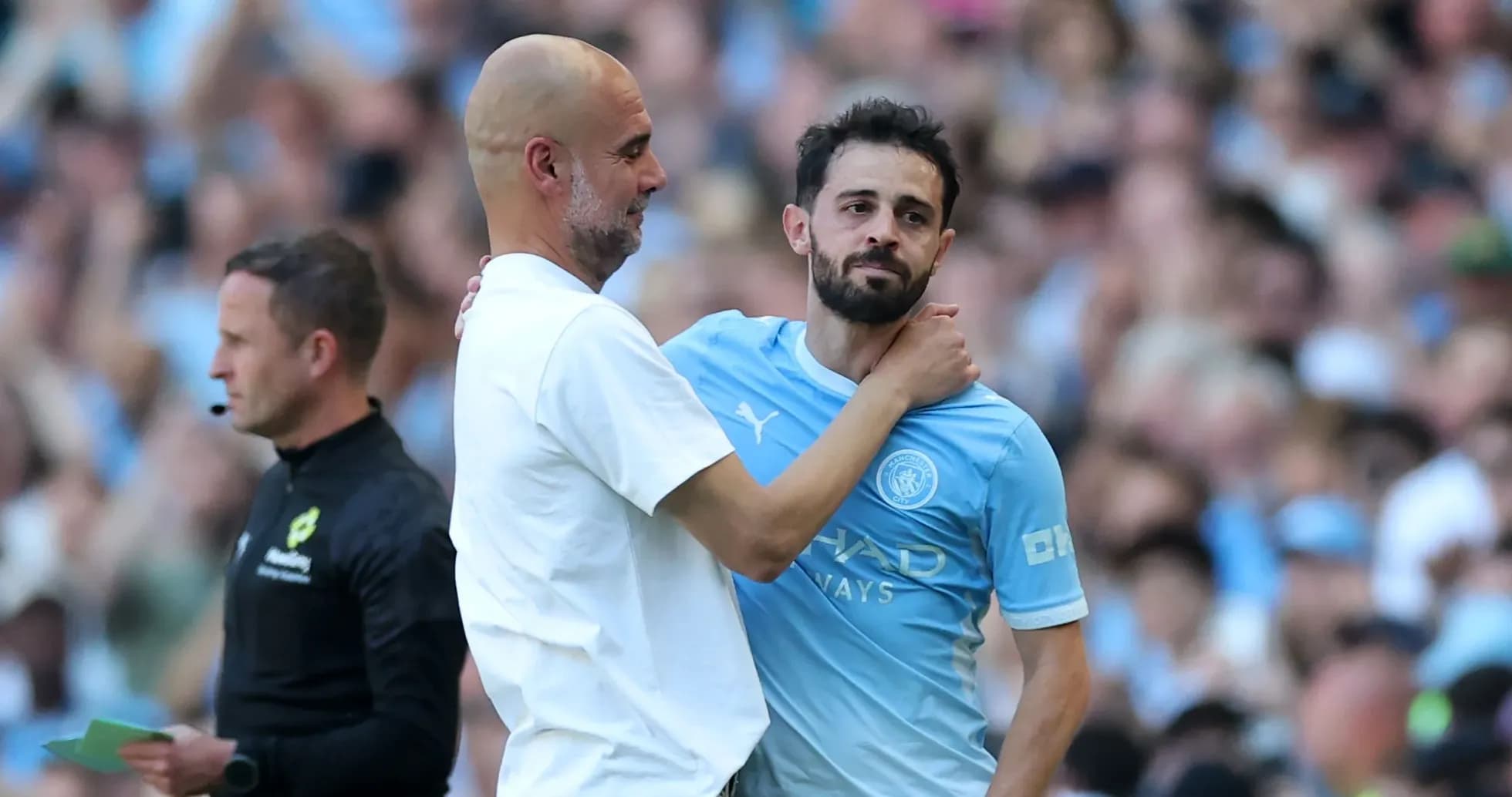 Pep Guardiola y Bernardo Silva en el campo Pep Guardiola y Bernardo Silva en el campo