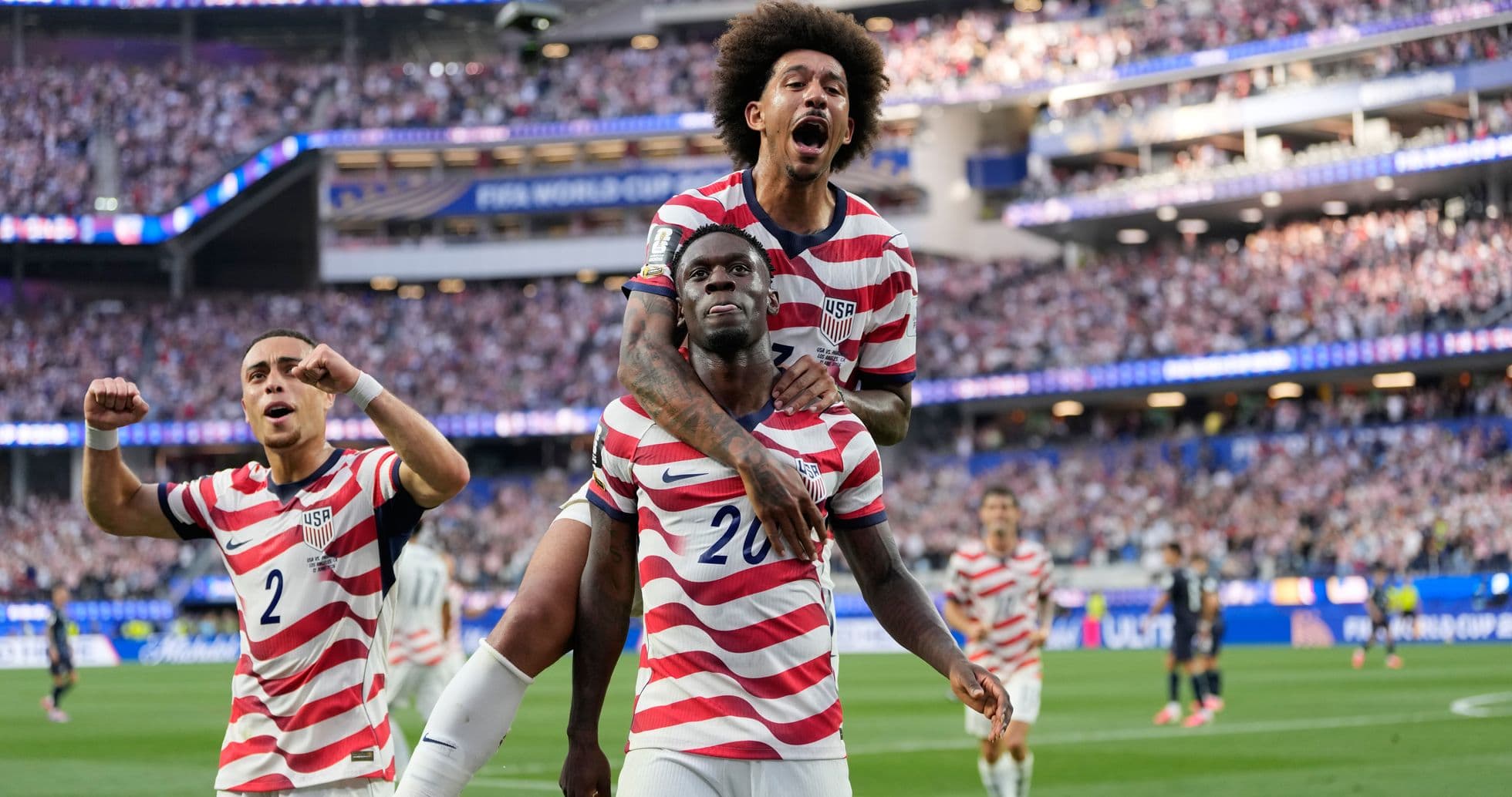 Celebración de jugadores de Estados Unidos en el partido Celebración de jugadores de Estados Unidos en el partido