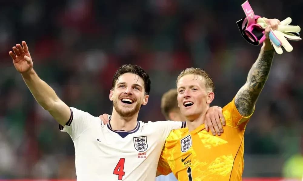 Jugadores de Inglaterra celebrando después del partido Jugadores de Inglaterra celebrando después del partido