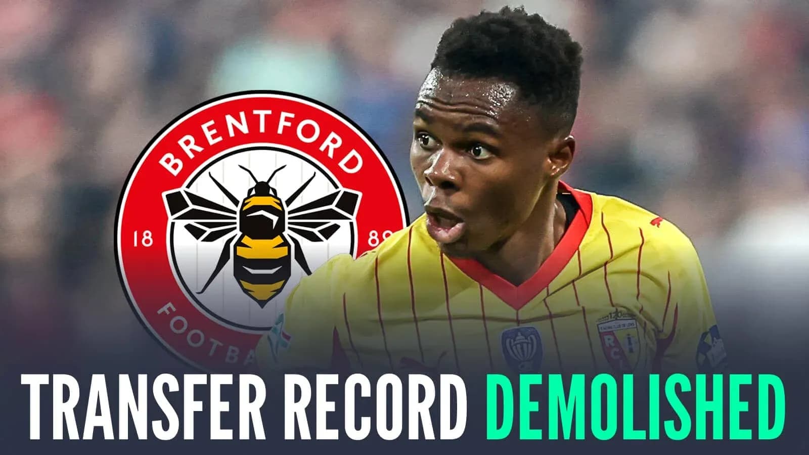 Jugador de fútbol reaccionando con logo de Brentford Jugador de fútbol reaccionando con logo de Brentford