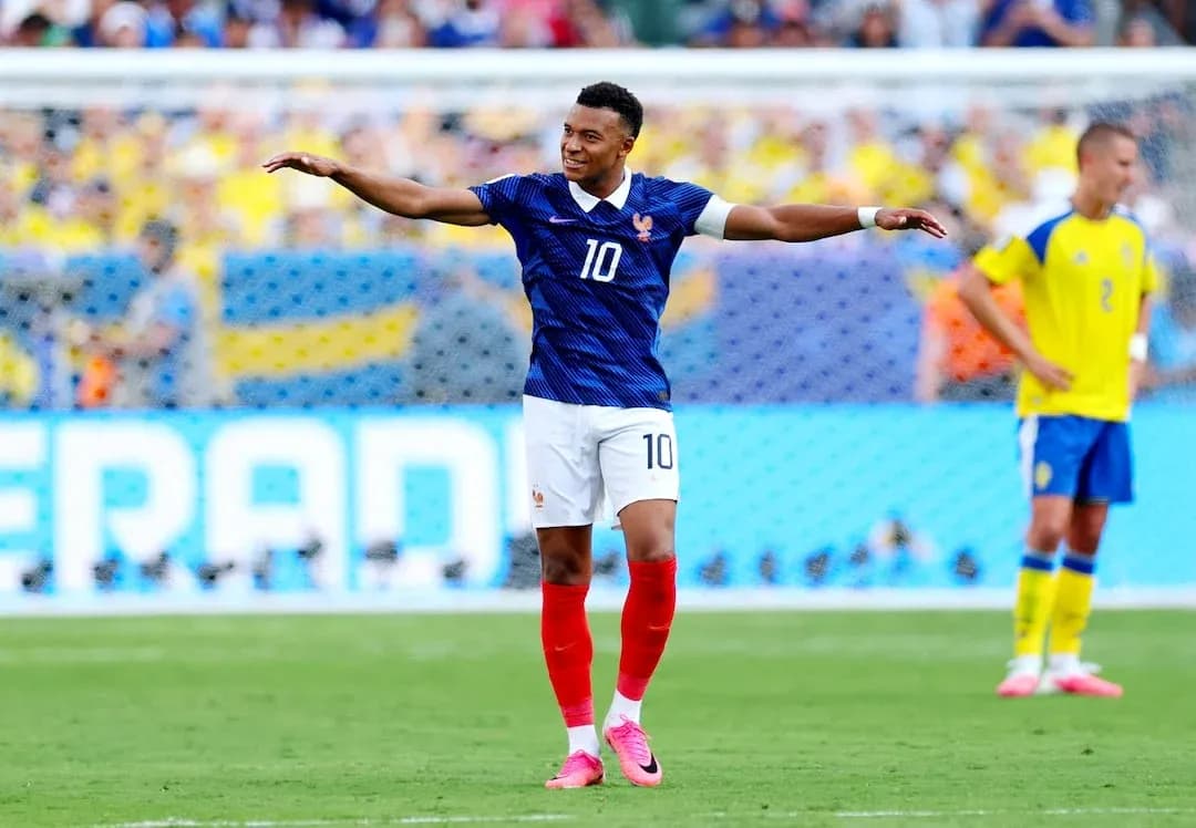 Kylian Mbappé celebra un gol en el partido Kylian Mbappé celebra un gol en el partido