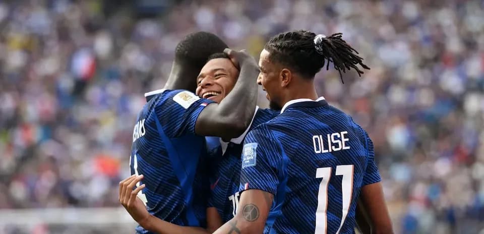 Jugadores de Francia celebrando un gol en el partido Jugadores de Francia celebrando un gol en el partido