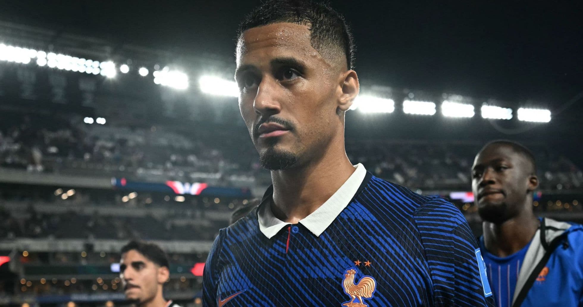 Didier Deschamps tranquilo por el dolor de espalda de William Saliba antes del partido contra Suecia Didier Deschamps tranquilo por el dolor de espalda de William Saliba antes del partido contra Suecia