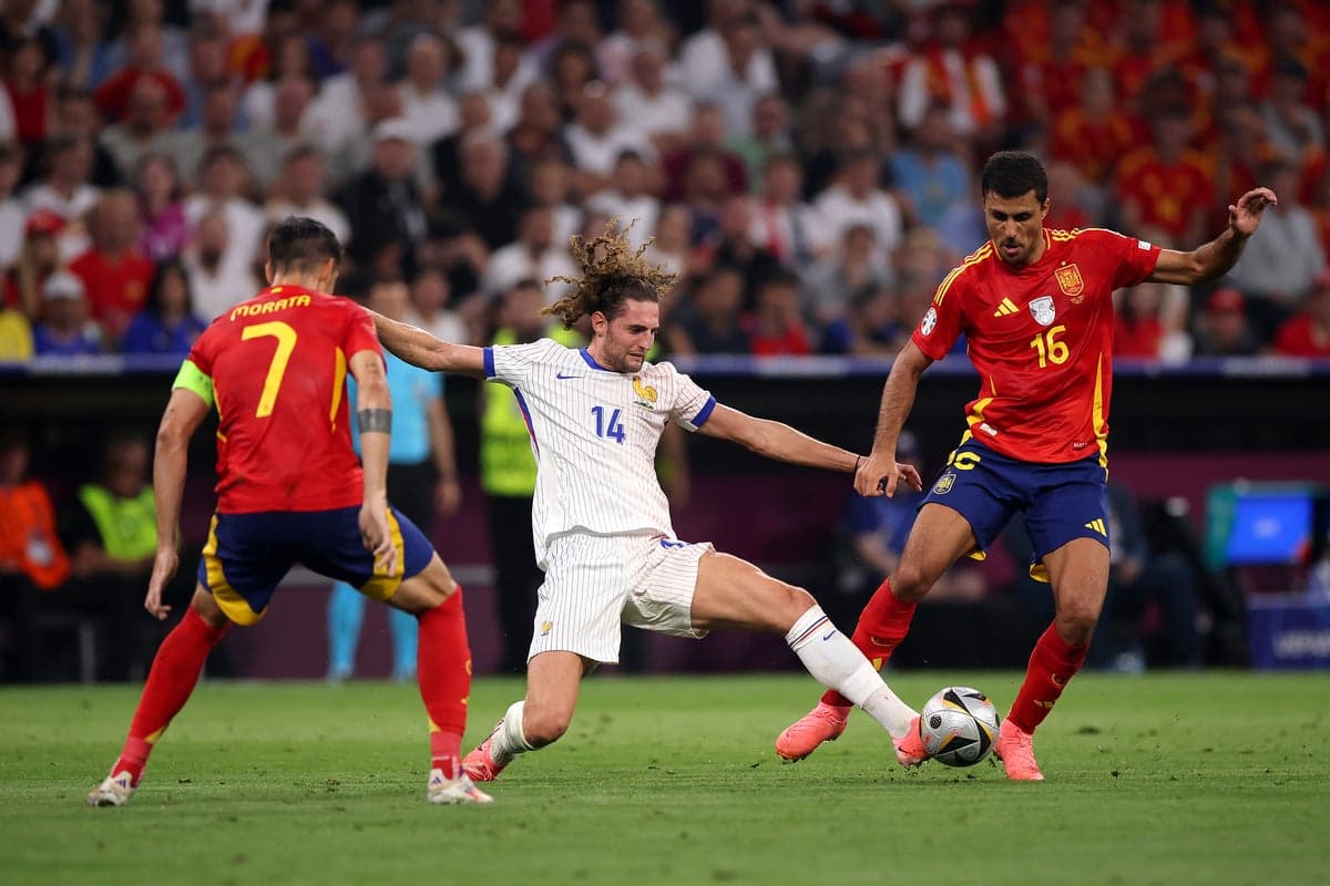 Cómo el choque entre Francia y España en el Mundial podría marcar el futuro táctico del fútbol Cómo el choque entre Francia y España en el Mundial podría marcar el futuro táctico del fútbol